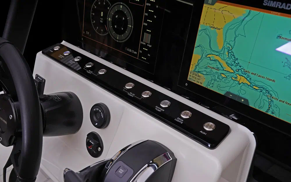 slider 6 Brig Navigator 24 Hypalon