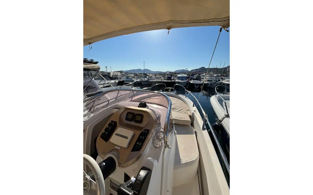 slider 1 Sessa Marine Key Largo 24