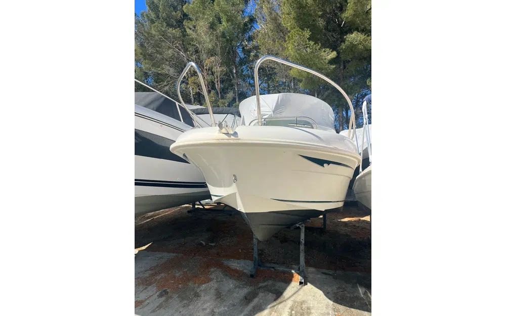 slider 0 Jeanneau Cap Camarat 515