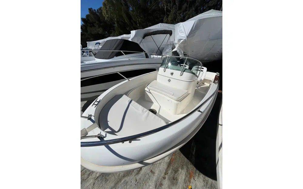 slider 4 Jeanneau Cap Camarat 515