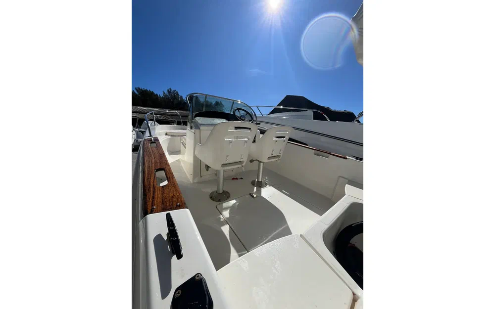 slider 7 Jeanneau Cap Camarat 515