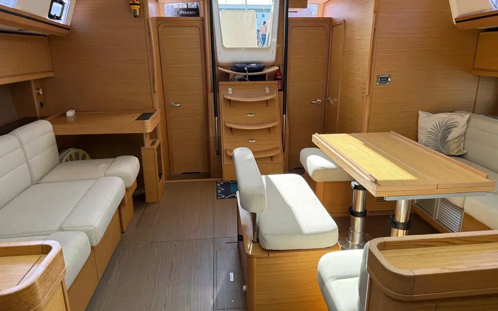 slider 18 Dufour 512 Grand Large