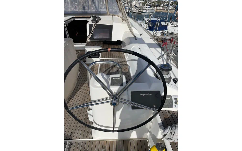 slider 2 Dufour 512 Grand Large