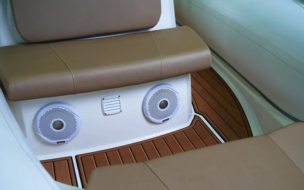 slider 6 Brig Eagle 6