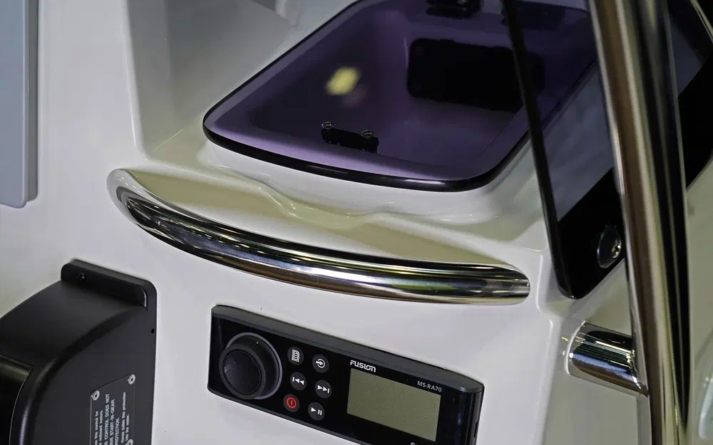 slider 8 Brig Eagle 6