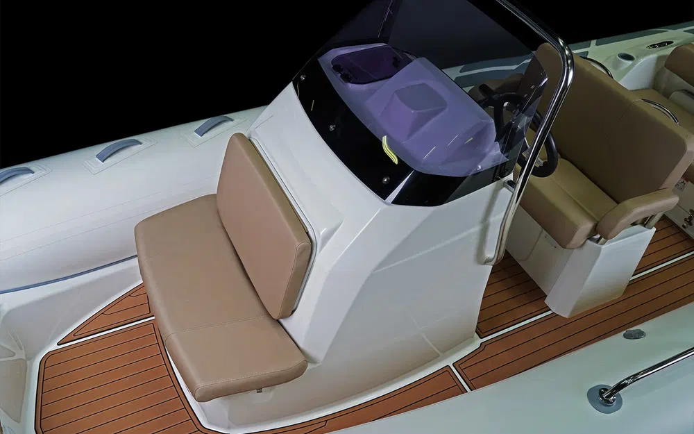 slider 5 Brig Eagle 6