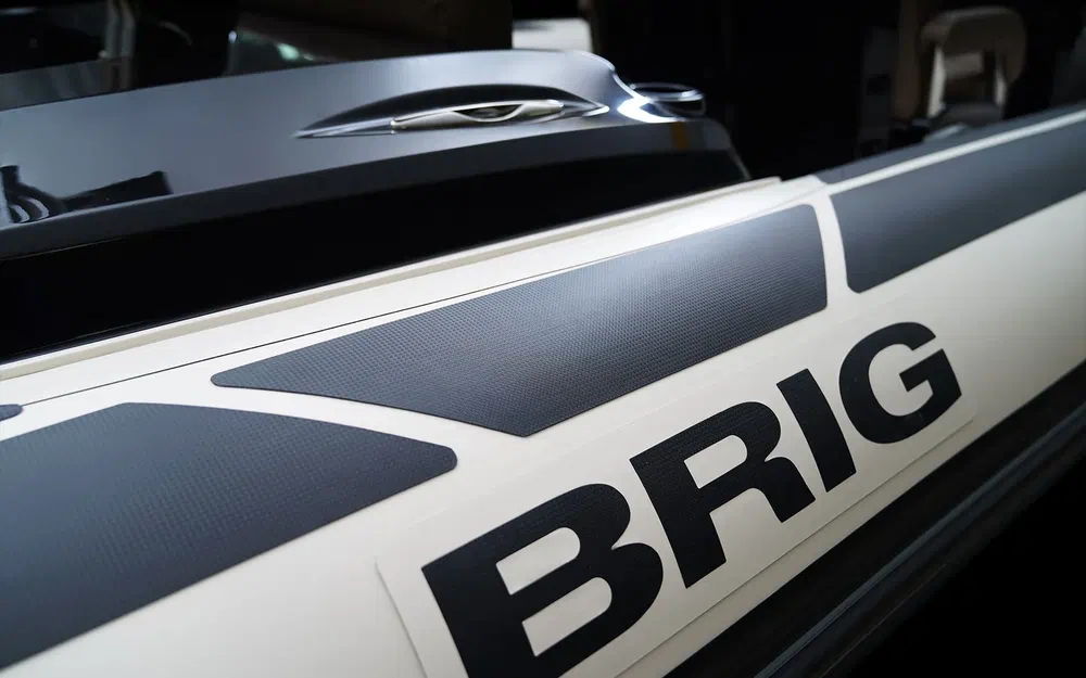 slider 9 Brig Eagle 6 H