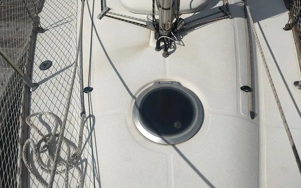 slider 9 Beneteau First 211