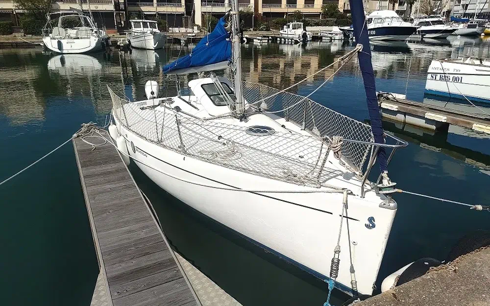 slider 0 Beneteau First 211