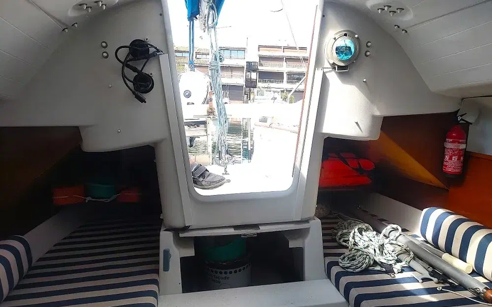 slider 22 Beneteau First 211