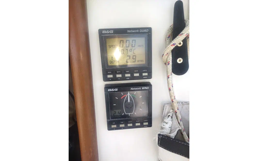 slider 23 Beneteau First 211