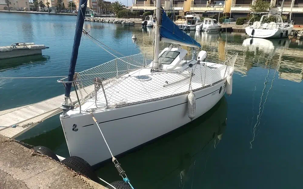 slider 2 Beneteau First 211