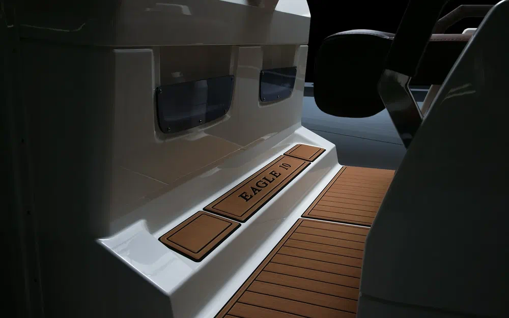 slider 5 Brig Eagle 10