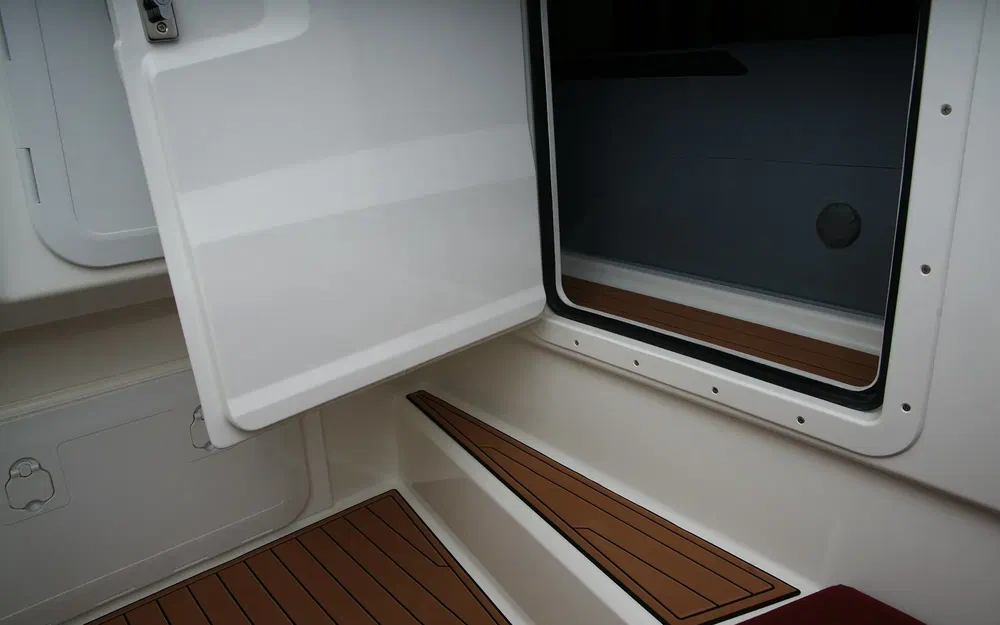 slider 13 Brig Eagle 10