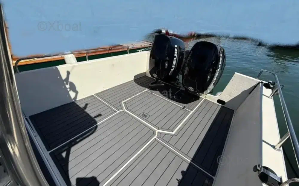 slider 10 BPSA Espadon 800