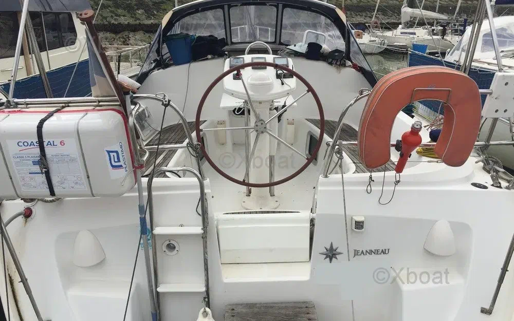 slider 4 Jeanneau Sun Odyssey 35