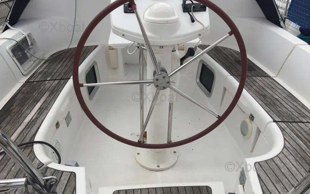 slider 5 Jeanneau Sun Odyssey 35