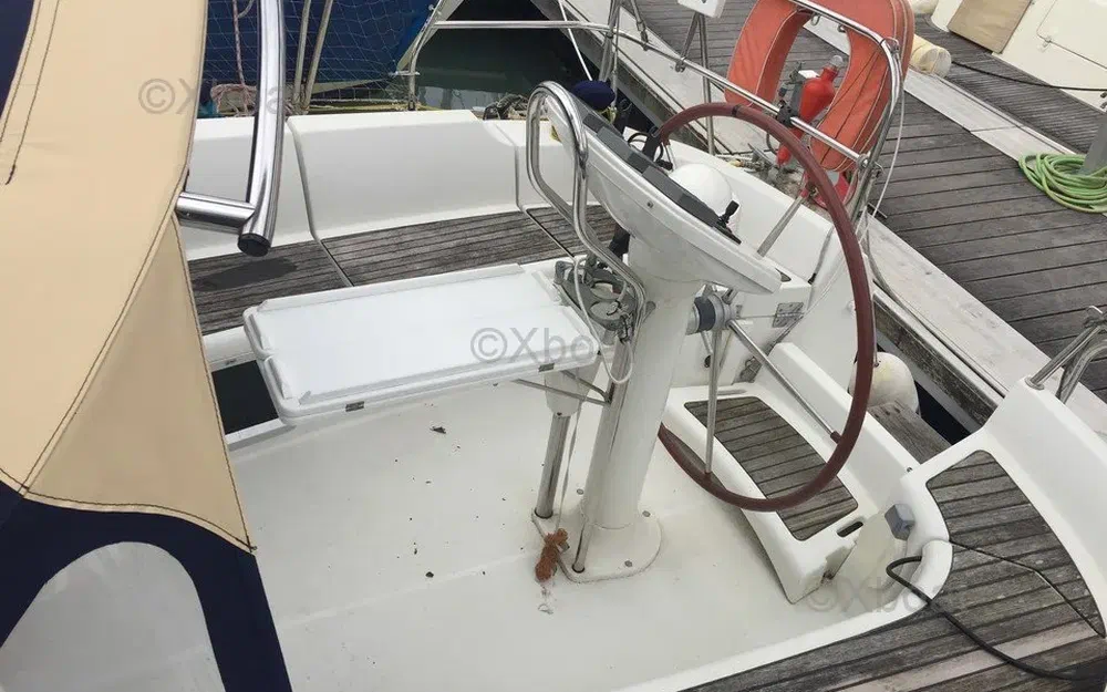 slider 6 Jeanneau Sun Odyssey 35