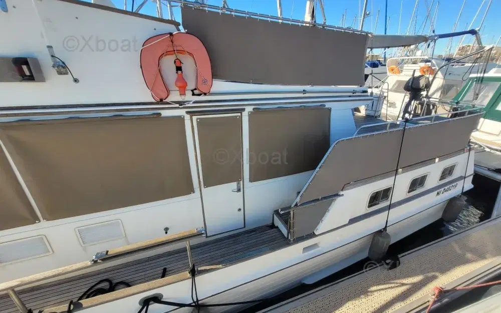 slider 9 American Marine Grand Banks 42 Motor Yacht