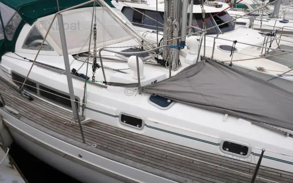 slider 9 Beneteau Oceanis 44 CC