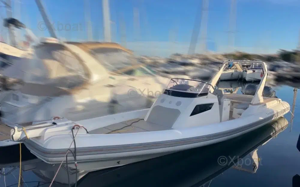 slider 0 Capelli Tempest 40