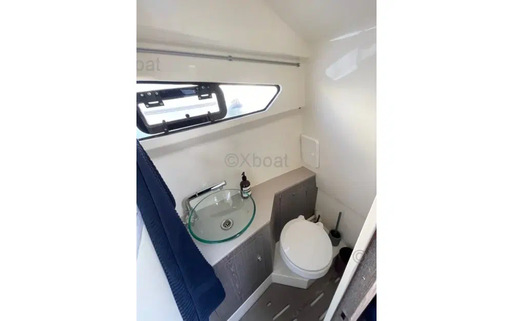 slider 9 Capelli Tempest 40