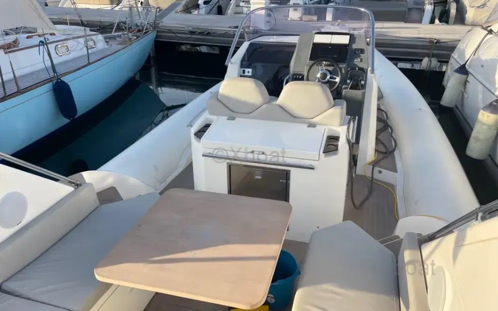 slider 6 Capelli Tempest 40