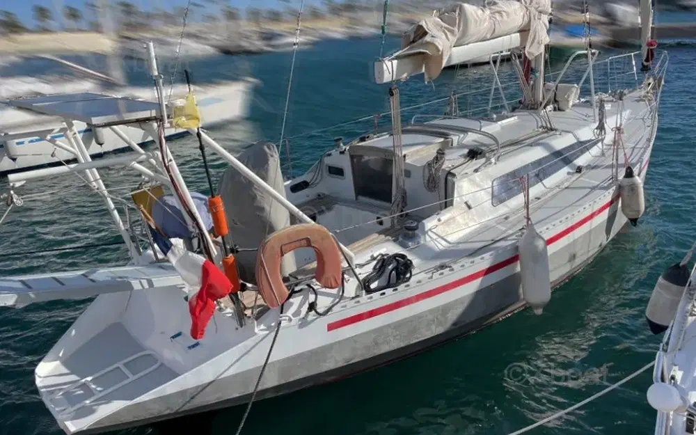 slider 0 Alubat Ovni 35