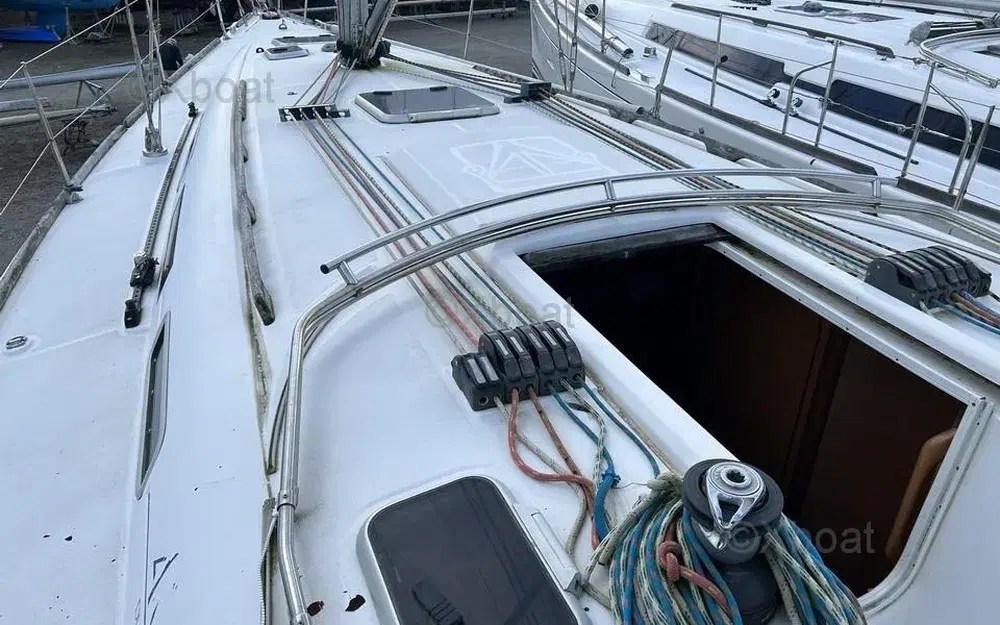 slider 6 Dufour 40 PERFORMANCE