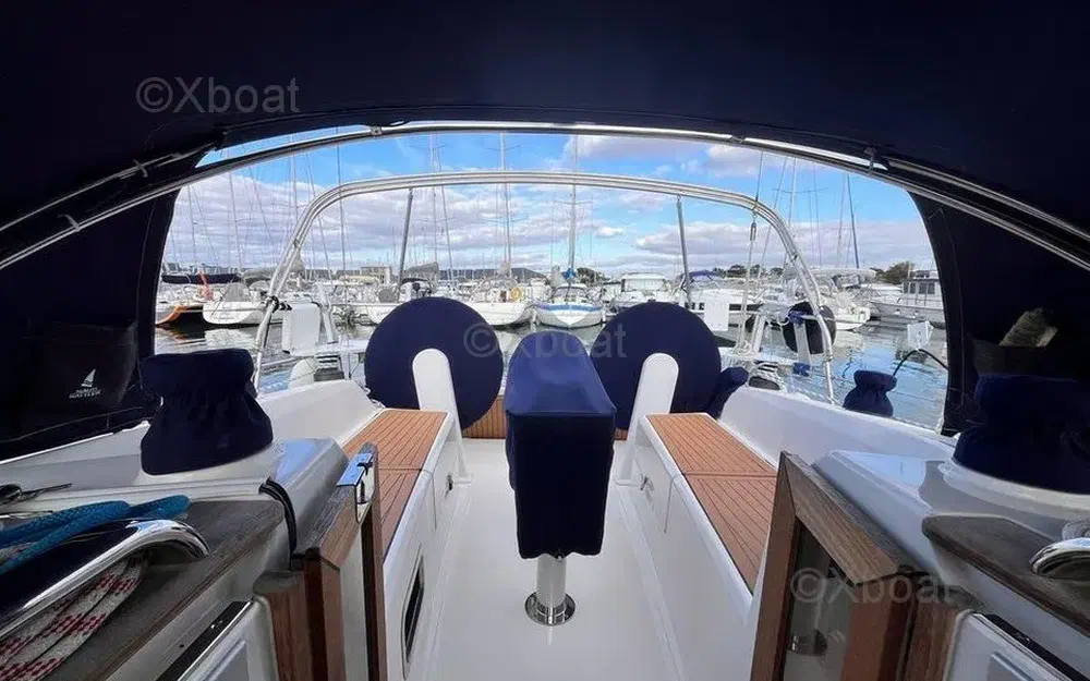 slider 6 Bavaria 34 Cruiser