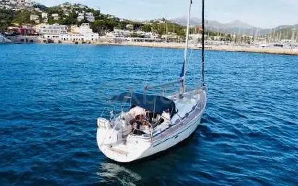 slider 2 Bavaria 42 cruiser