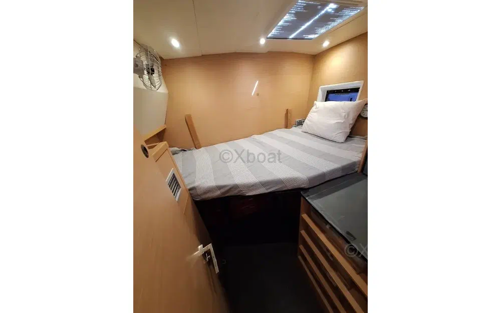 slider 10 Lagoon 52 F