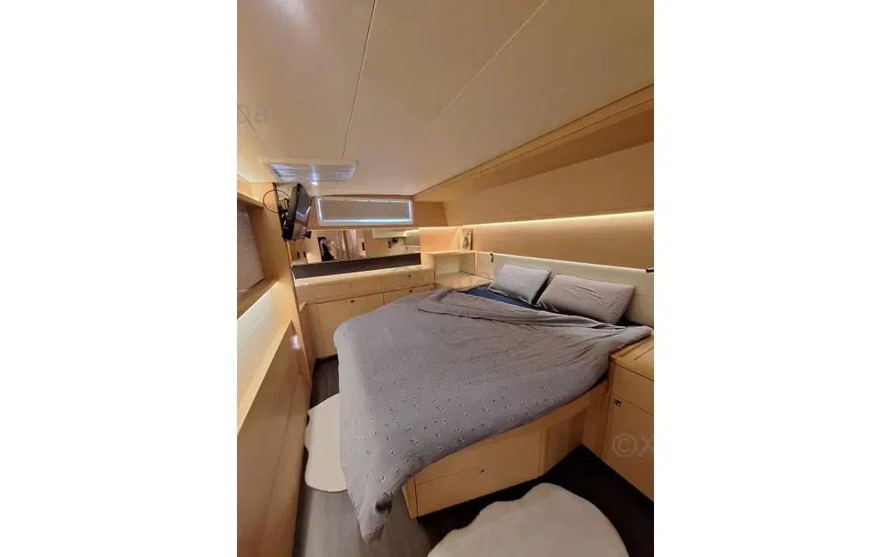 slider 11 Lagoon 52 F