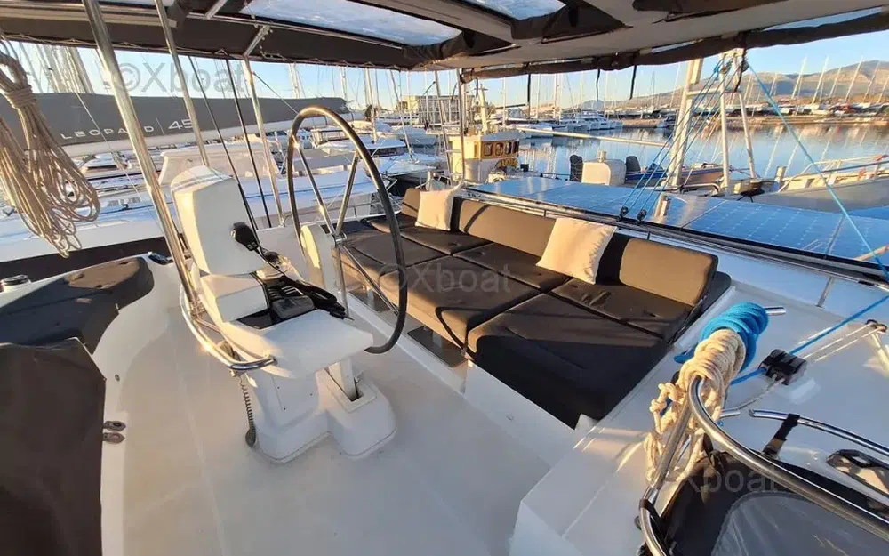 slider 5 Lagoon 52 F