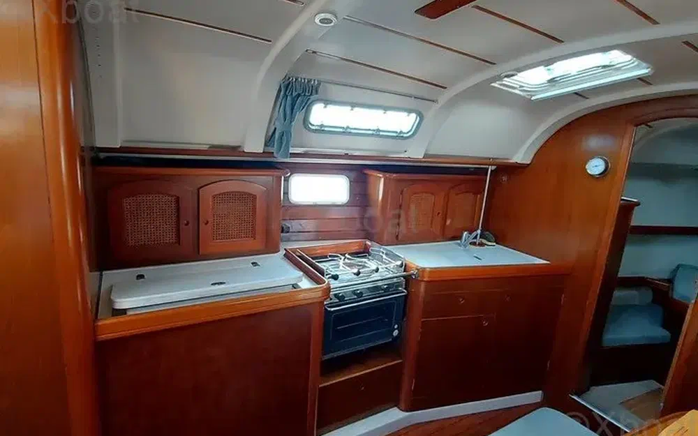 slider 11 Beneteau Oceanis 381