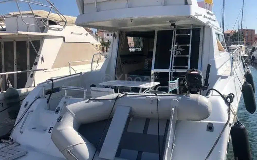 slider 3 Jeanneau Yarding 42 Fly