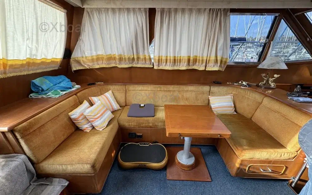 slider 10 Horizon 40 Trawler