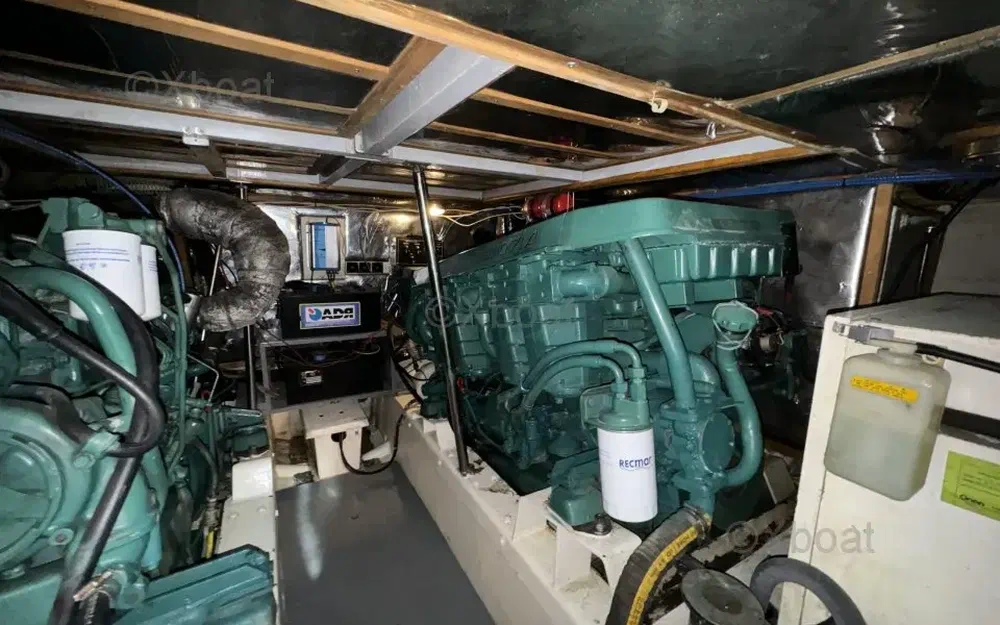 slider 2 Horizon 40 Trawler