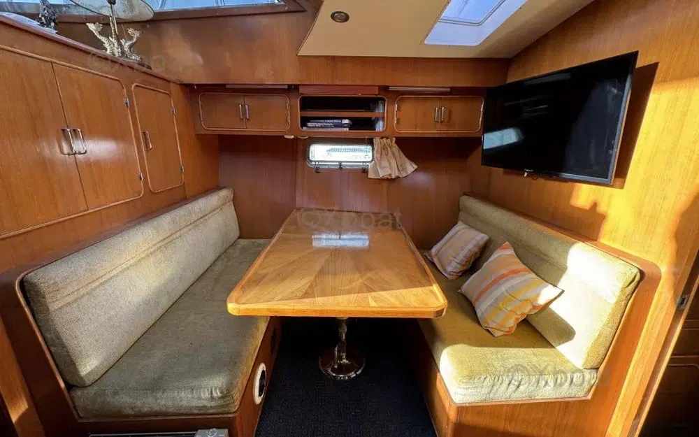 slider 8 Horizon 40 Trawler