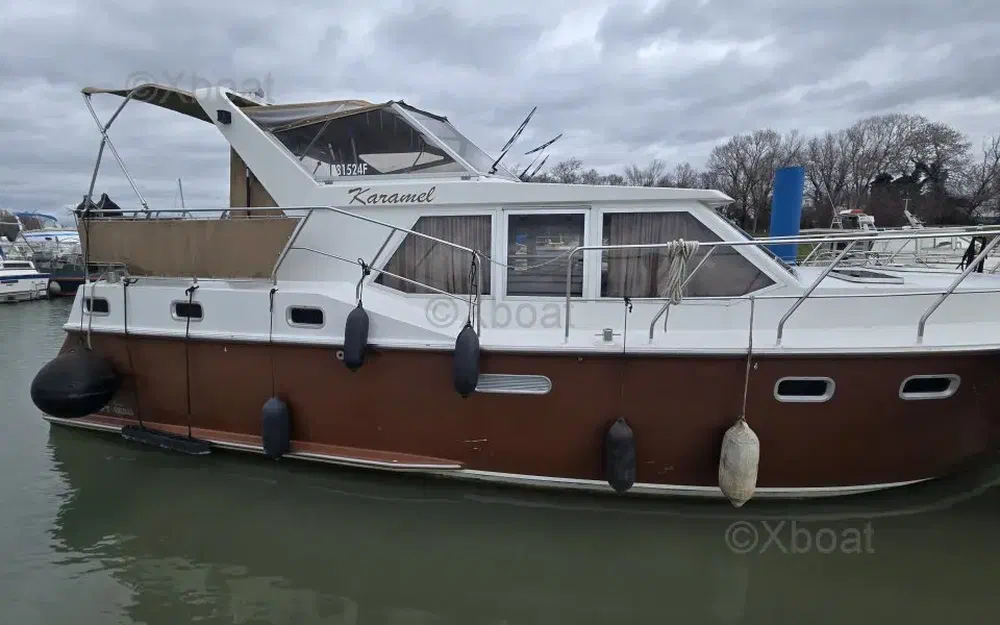slider 2 Bruce Roberts Aquacraft 12.50 AC