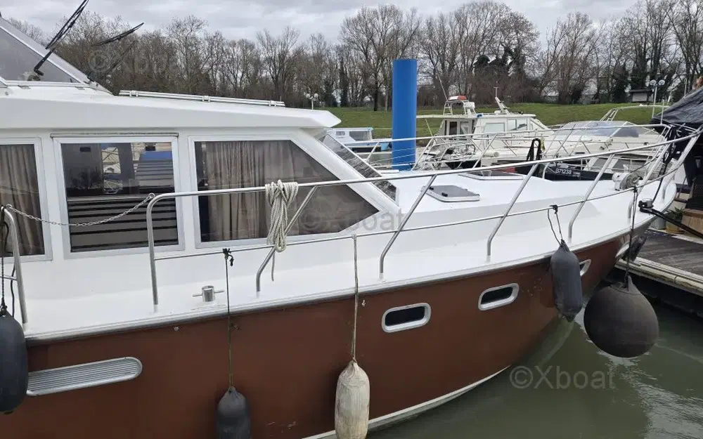 slider 5 Bruce Roberts Aquacraft 12.50 AC