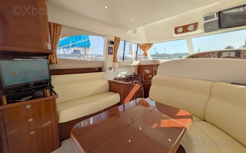 slider 6 Jeanneau Prestige 36 Fly