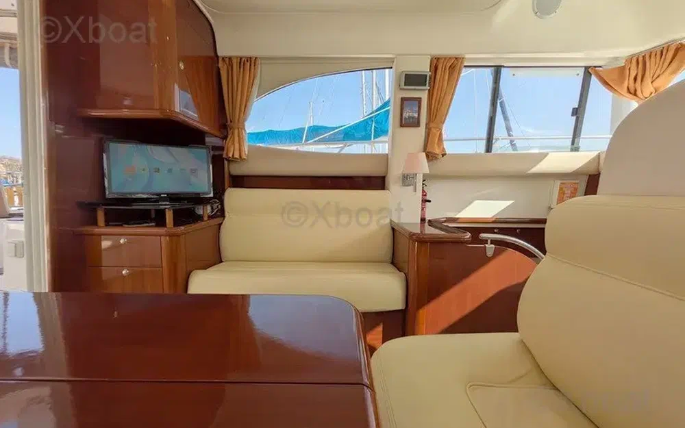 slider 7 Jeanneau Prestige 36 Fly