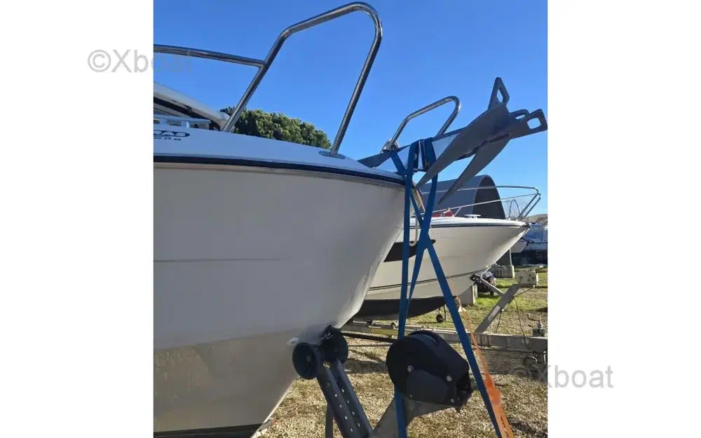 slider 9 Beneteau Barracuda 7