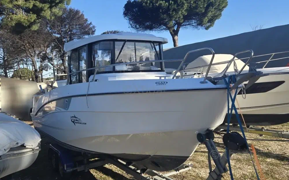 slider 1 Beneteau Barracuda 7