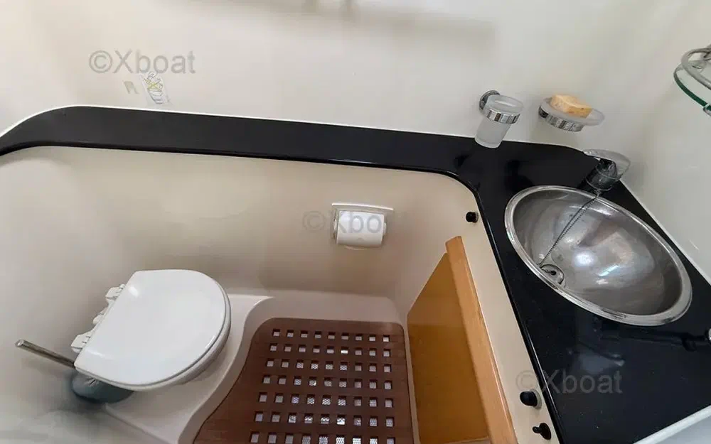 slider 6 Alliaura Marine Privilege 495