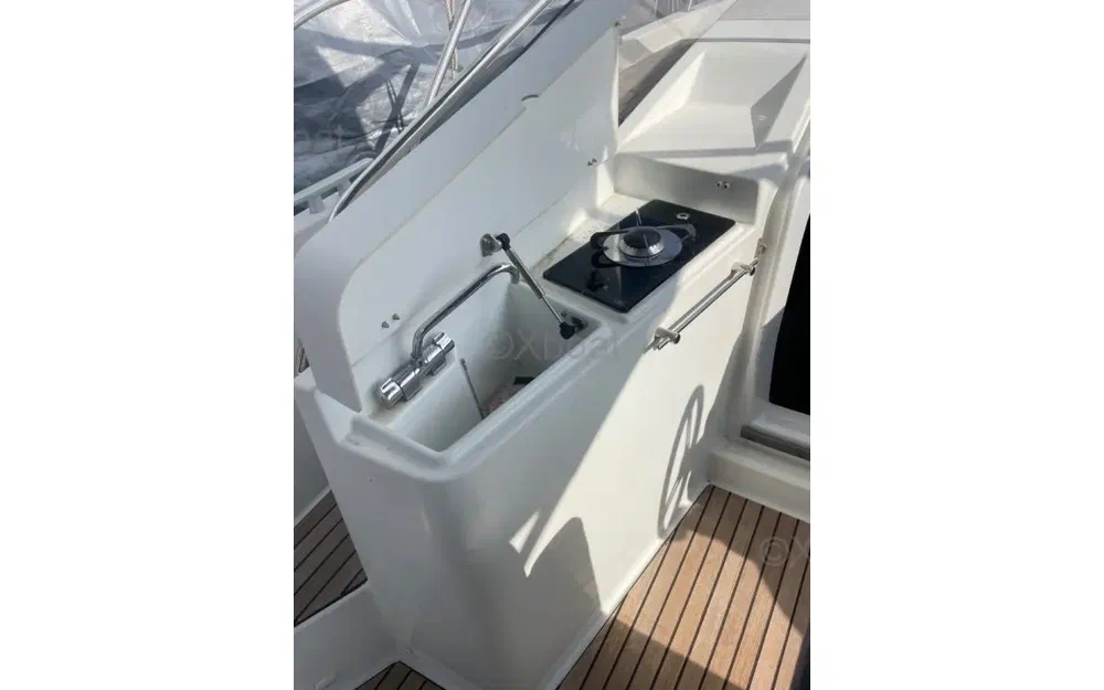 slider 7 Beneteau Flyer 8.8 SUNdeck