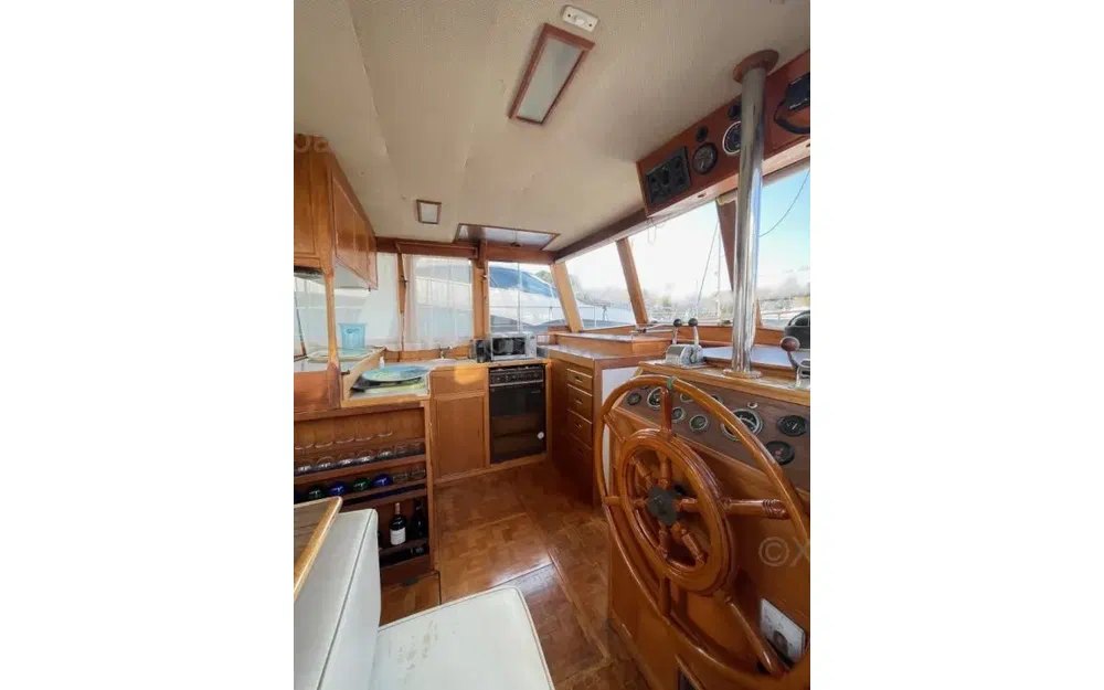 slider 11 American Marine Grand Banks 42 Europa