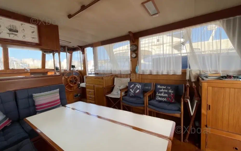 slider 5 American Marine Grand Banks 42 Europa