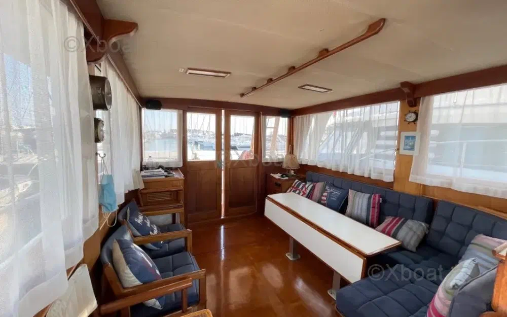 slider 6 American Marine Grand Banks 42 Europa